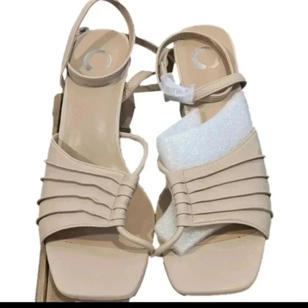 JOURNEE COLLECTION WOMENS SHILLO SANDAL